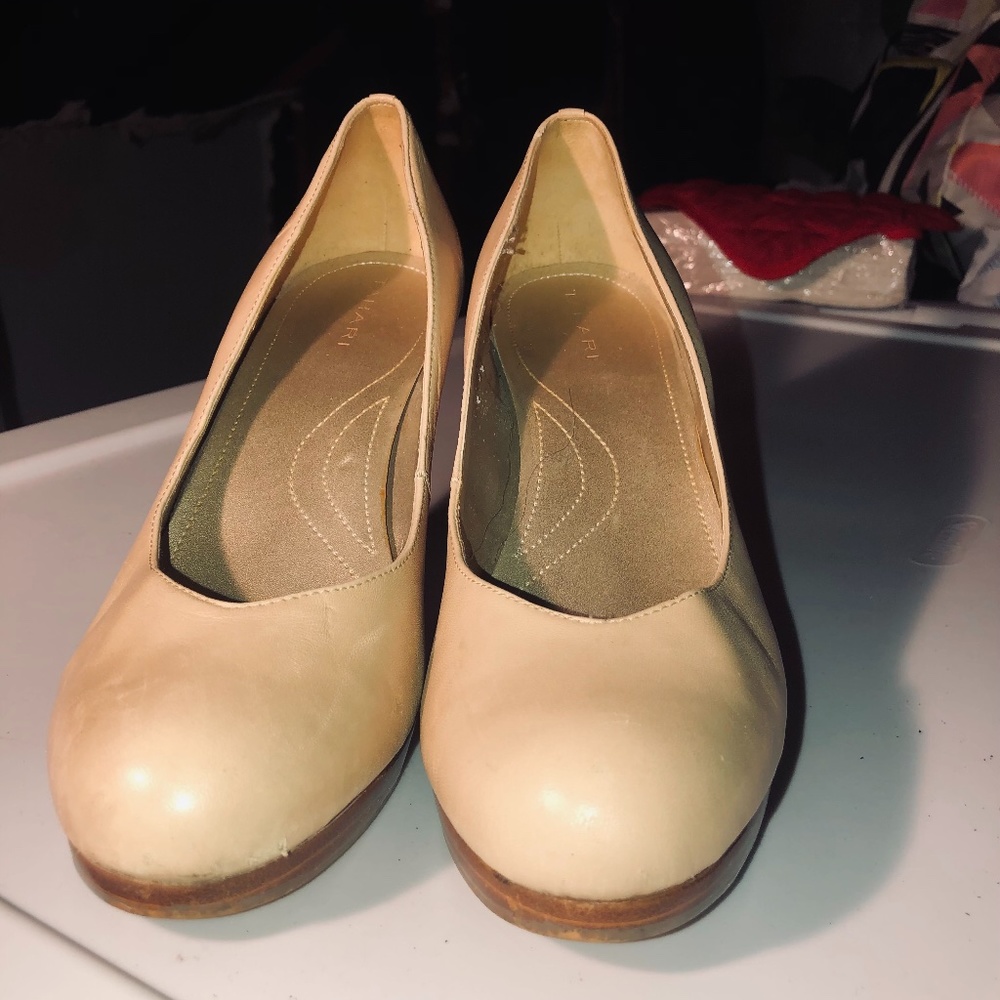 Tahiri low pumps